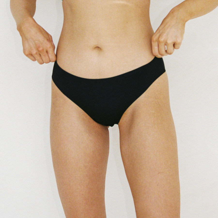 Lou Zoe Brief
