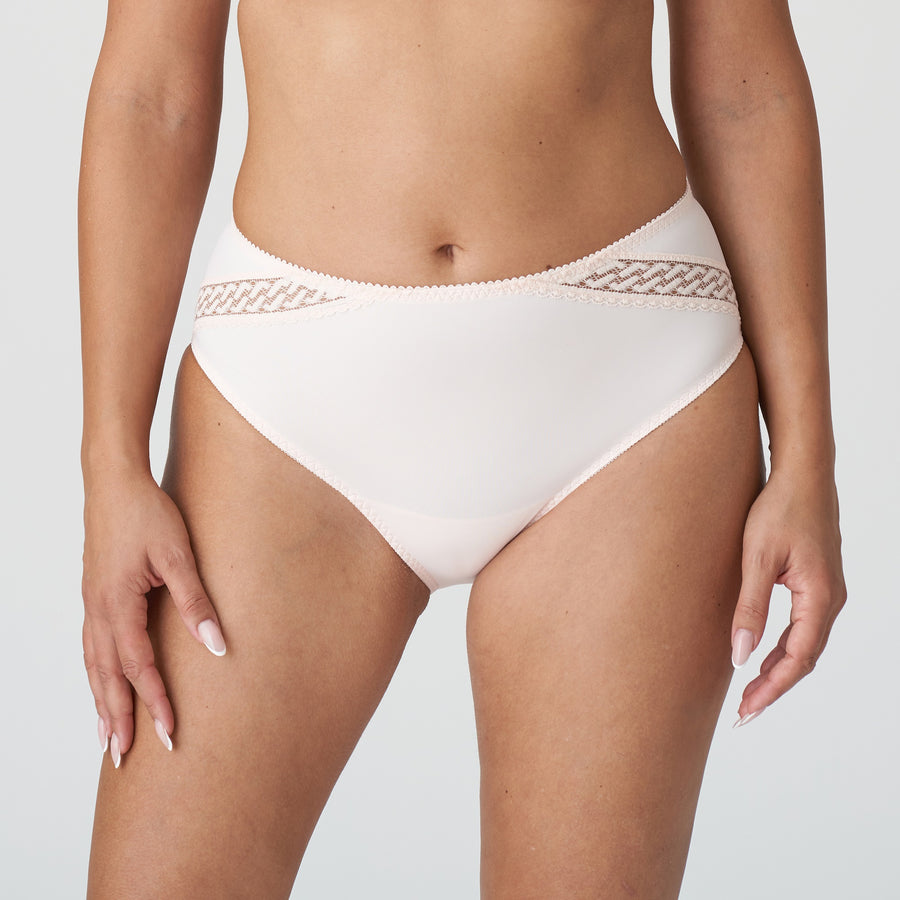 PrimaDonna Montara Full Brief