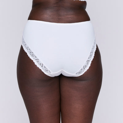 PrimaDonna Salerno Full Brief