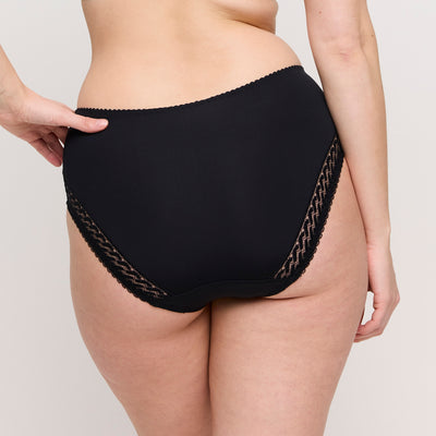 PrimaDonna Montara Full Brief